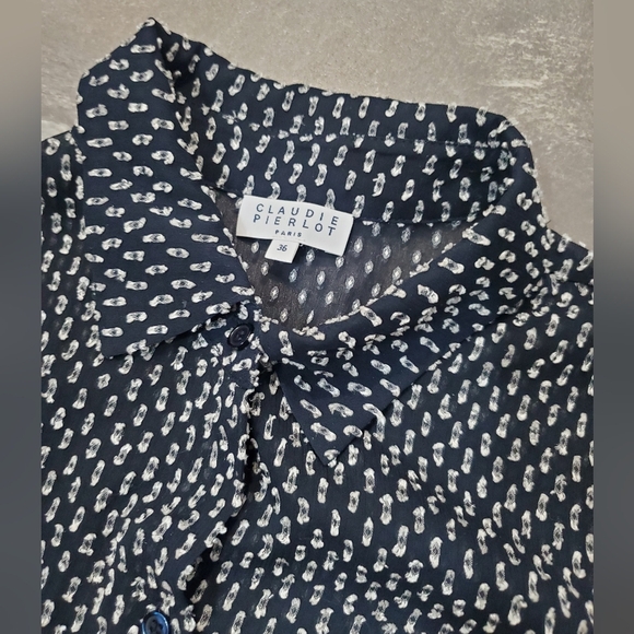 Claudie Pierlot Paris "Ruffled Shirt Dress". Textured. Navy Blue & White. 4 US. - Picture 3 of 15